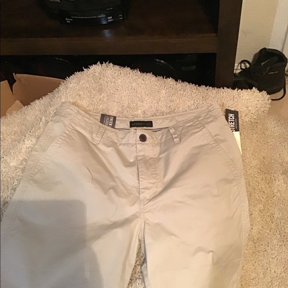 Nice Aeropostale kaki shorts